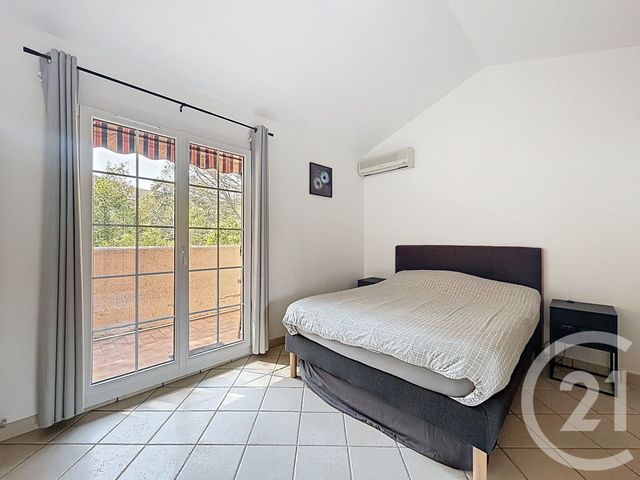 Appartement T2 à vendre - 2 pièces - 54.0 m2 - ST RAPHAEL - 83 - PROVENCE-ALPES-COTE-D-AZUR - Century 21 Sud Habitat