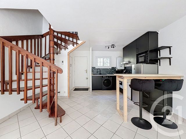 Appartement T2 à vendre - 2 pièces - 54.0 m2 - ST RAPHAEL - 83 - PROVENCE-ALPES-COTE-D-AZUR - Century 21 Sud Habitat