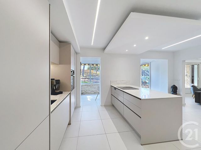 maison à vendre - 4 pièces - 176.02 m2 - PUGET SUR ARGENS - 83 - PROVENCE-ALPES-COTE-D-AZUR - Century 21 Sud Habitat