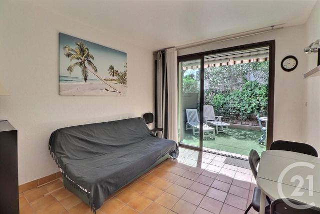 Appartement Studio à vendre - 1 pièce - 19.59 m2 - FREJUS - 83 - PROVENCE-ALPES-COTE-D-AZUR - Century 21 Sud Habitat