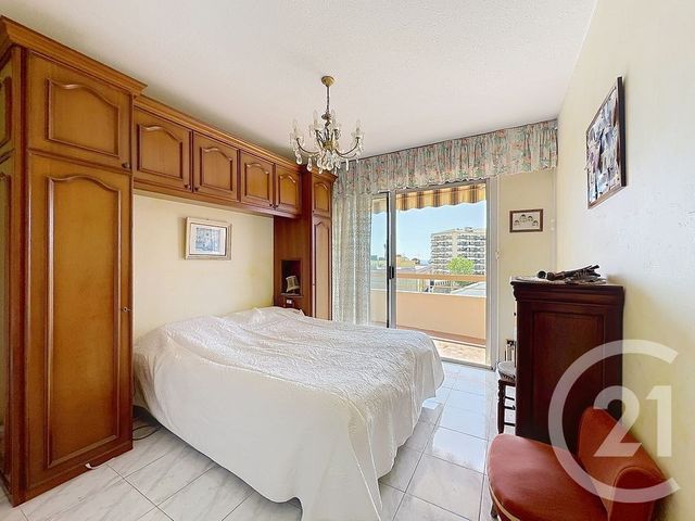 Appartement F3 à vendre - 3 pièces - 64.5 m2 - FREJUS - 83 - PROVENCE-ALPES-COTE-D-AZUR - Century 21 Sud Habitat