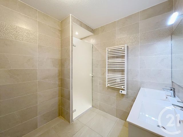 Appartement F2 à vendre - 2 pièces - 49.24 m2 - FREJUS - 83 - PROVENCE-ALPES-COTE-D-AZUR - Century 21 Sud Habitat