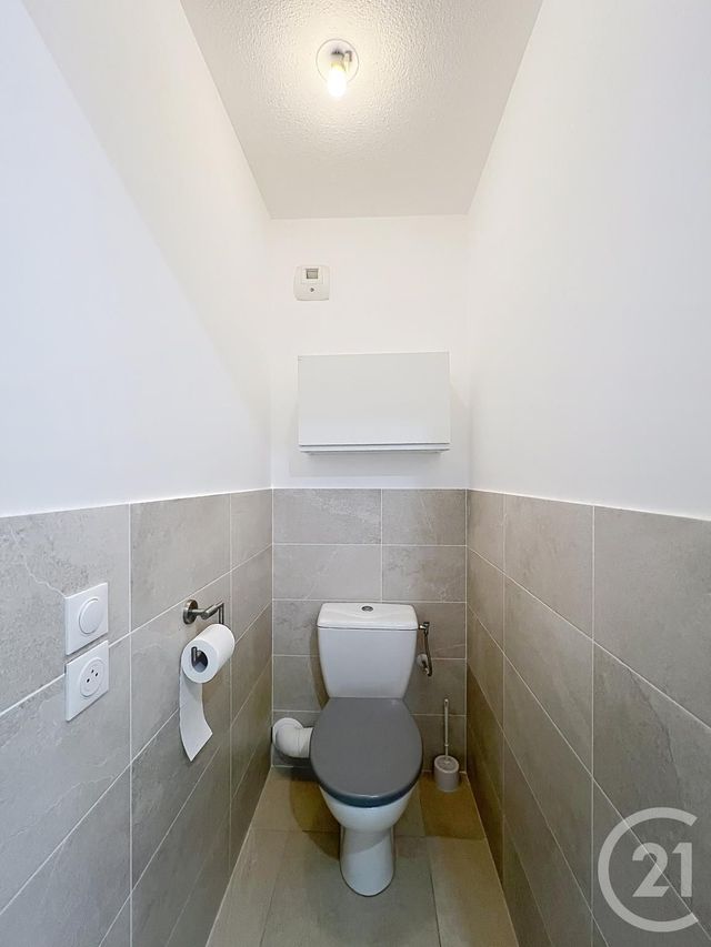 Appartement F2 à vendre - 2 pièces - 49.24 m2 - FREJUS - 83 - PROVENCE-ALPES-COTE-D-AZUR - Century 21 Sud Habitat