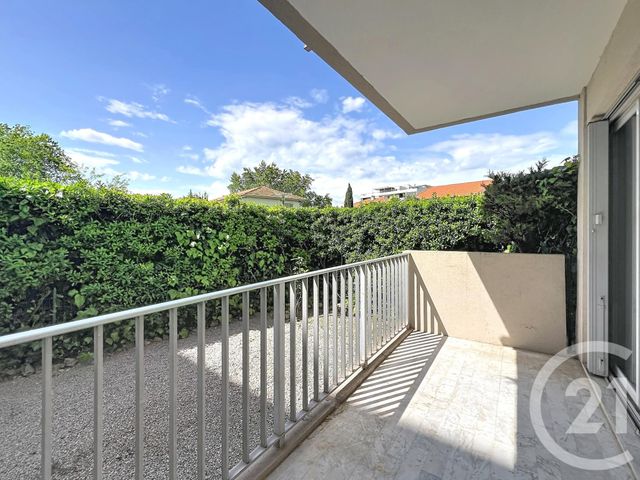 Appartement à vendre - 2 pièces - 40.01 m2 - FREJUS - 83 - PROVENCE-ALPES-COTE-D-AZUR - Century 21 Sud Habitat