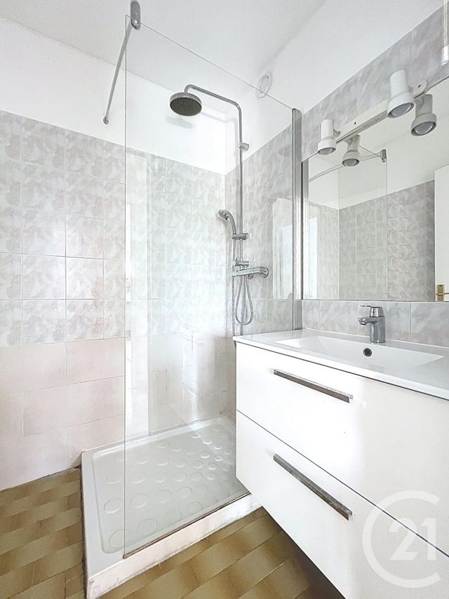 Appartement à vendre - 2 pièces - 40.01 m2 - FREJUS - 83 - PROVENCE-ALPES-COTE-D-AZUR - Century 21 Sud Habitat