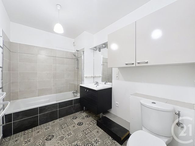 Appartement T2 à vendre - 2 pièces - 49.05 m2 - ST RAPHAEL - 83 - PROVENCE-ALPES-COTE-D-AZUR - Century 21 Sud Habitat