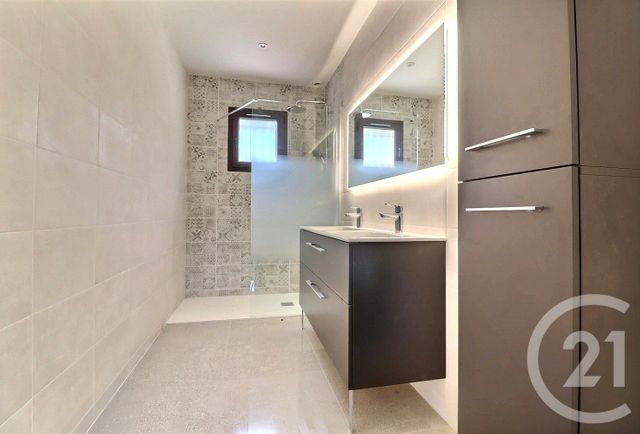 maison à vendre - 4 pièces - 92.37 m2 - FREJUS - 83 - PROVENCE-ALPES-COTE-D-AZUR - Century 21 Sud Habitat
