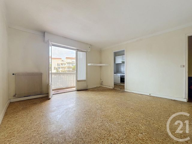 Appartement Studio à vendre - 1 pièce - 28.3 m2 - FREJUS - 83 - PROVENCE-ALPES-COTE-D-AZUR - Century 21 Sud Habitat