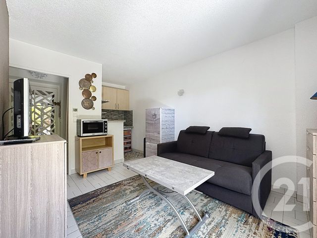Appartement T2 à vendre - 2 pièces - 23.75 m2 - ST RAPHAEL - 83 - PROVENCE-ALPES-COTE-D-AZUR - Century 21 Sud Habitat