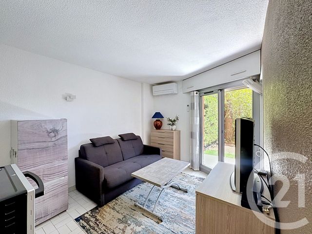 Appartement T2 à vendre - 2 pièces - 23.75 m2 - ST RAPHAEL - 83 - PROVENCE-ALPES-COTE-D-AZUR - Century 21 Sud Habitat