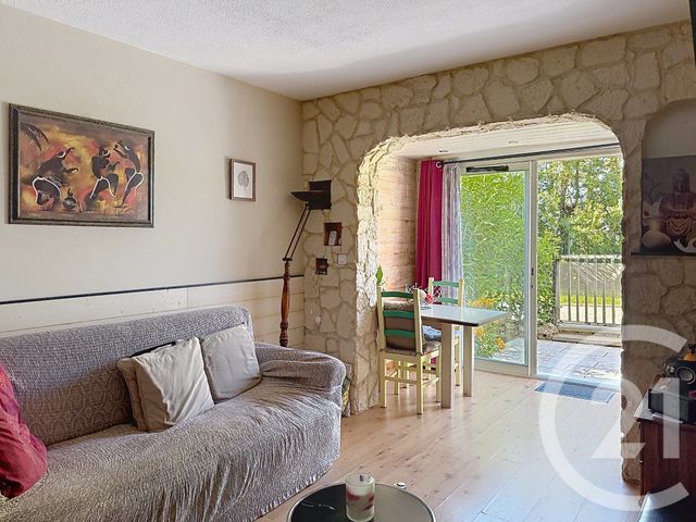 Appartement F2 à vendre - 2 pièces - 36.93 m2 - FREJUS - 83 - PROVENCE-ALPES-COTE-D-AZUR - Century 21 Sud Habitat