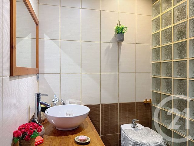 Appartement F2 à vendre - 2 pièces - 36.93 m2 - FREJUS - 83 - PROVENCE-ALPES-COTE-D-AZUR - Century 21 Sud Habitat