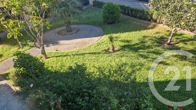 Appartement F3 à vendre - 3 pièces - 70.11 m2 - FREJUS - 83 - PROVENCE-ALPES-COTE-D-AZUR - Century 21 Sud Habitat