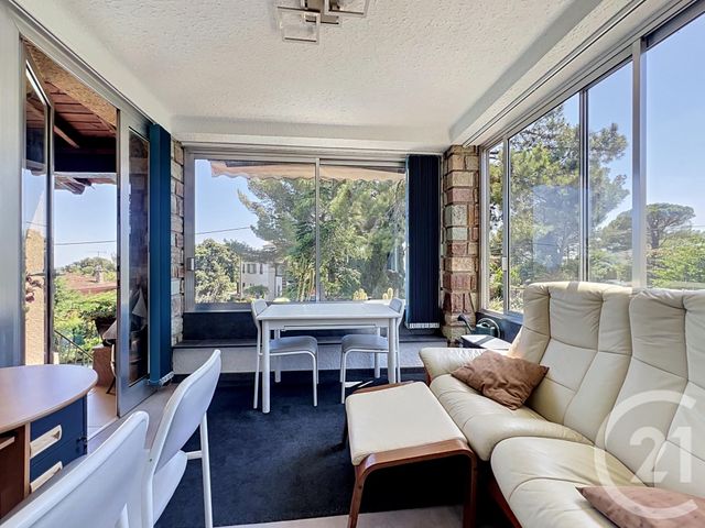 maison à vendre - 8 pièces - 175.0 m2 - ST RAPHAEL - 83 - PROVENCE-ALPES-COTE-D-AZUR - Century 21 Sud Habitat