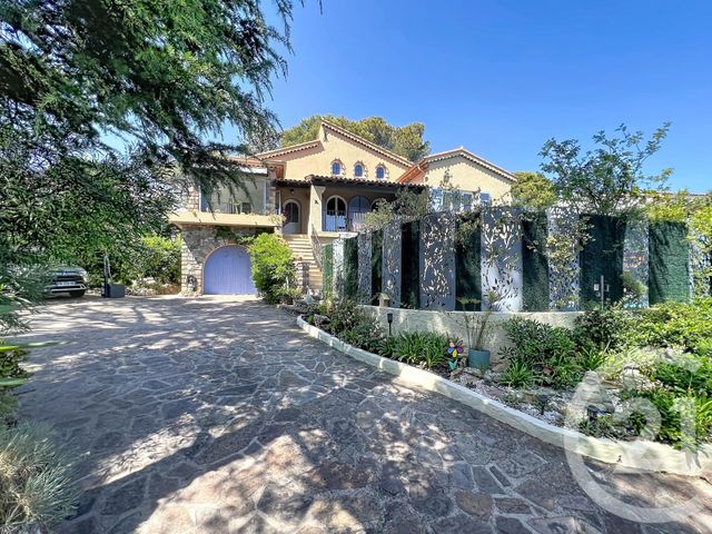maison à vendre - 8 pièces - 175.0 m2 - ST RAPHAEL - 83 - PROVENCE-ALPES-COTE-D-AZUR - Century 21 Sud Habitat