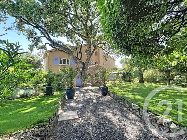 maison à vendre - 8 pièces - 175.0 m2 - ST RAPHAEL - 83 - PROVENCE-ALPES-COTE-D-AZUR - Century 21 Sud Habitat