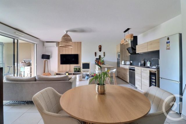 Appartement F3 à vendre - 3 pièces - 67.92 m2 - FREJUS - 83 - PROVENCE-ALPES-COTE-D-AZUR - Century 21 Sud Habitat
