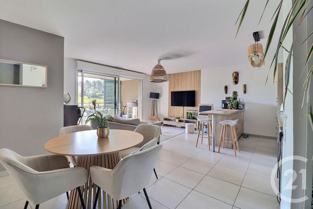 Appartement F3 à vendre - 3 pièces - 67.92 m2 - FREJUS - 83 - PROVENCE-ALPES-COTE-D-AZUR - Century 21 Sud Habitat