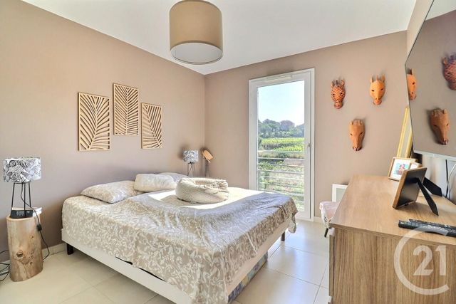 Appartement F3 à vendre - 3 pièces - 67.92 m2 - FREJUS - 83 - PROVENCE-ALPES-COTE-D-AZUR - Century 21 Sud Habitat