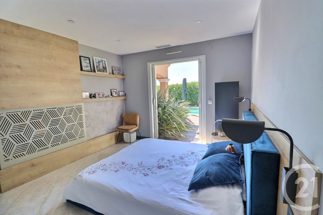 maison à vendre - 6 pièces - 160.0 m2 - FREJUS - 83 - PROVENCE-ALPES-COTE-D-AZUR - Century 21 Sud Habitat