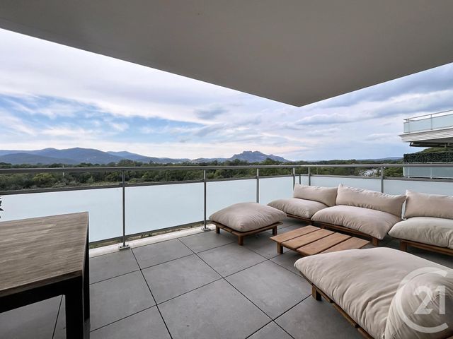Appartement F3 à vendre - 3 pièces - 88.0 m2 - PUGET SUR ARGENS - 83 - PROVENCE-ALPES-COTE-D-AZUR - Century 21 Sud Habitat