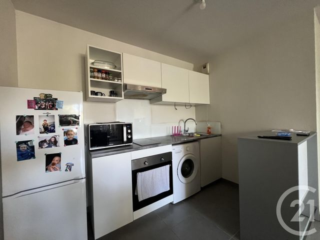 Appartement F2 à vendre - 2 pièces - 43.0 m2 - FREJUS - 83 - PROVENCE-ALPES-COTE-D-AZUR - Century 21 Sud Habitat