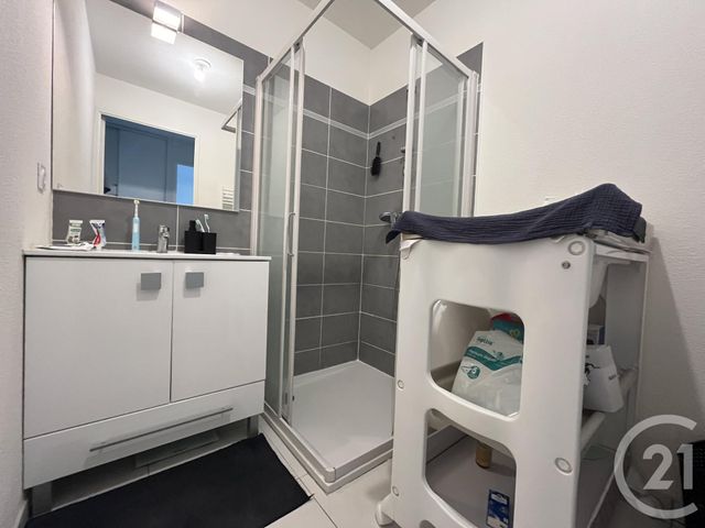 Appartement F2 à vendre - 2 pièces - 43.0 m2 - FREJUS - 83 - PROVENCE-ALPES-COTE-D-AZUR - Century 21 Sud Habitat