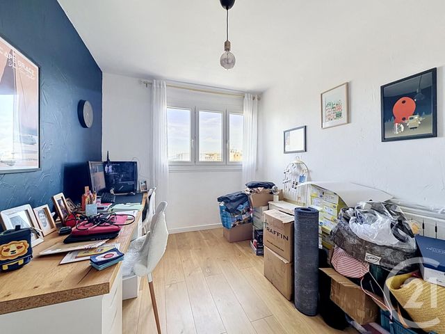 Appartement T4 à vendre - 4 pièces - 67.8 m2 - FREJUS - 83 - PROVENCE-ALPES-COTE-D-AZUR - Century 21 Sud Habitat