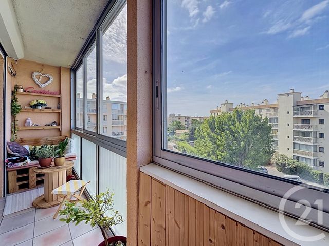 Appartement T4 à vendre - 4 pièces - 67.8 m2 - FREJUS - 83 - PROVENCE-ALPES-COTE-D-AZUR - Century 21 Sud Habitat