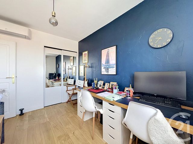 Appartement T4 à vendre - 4 pièces - 67.8 m2 - FREJUS - 83 - PROVENCE-ALPES-COTE-D-AZUR - Century 21 Sud Habitat