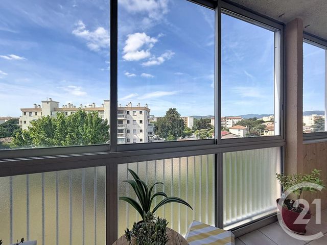 Appartement T4 à vendre - 4 pièces - 67.8 m2 - FREJUS - 83 - PROVENCE-ALPES-COTE-D-AZUR - Century 21 Sud Habitat