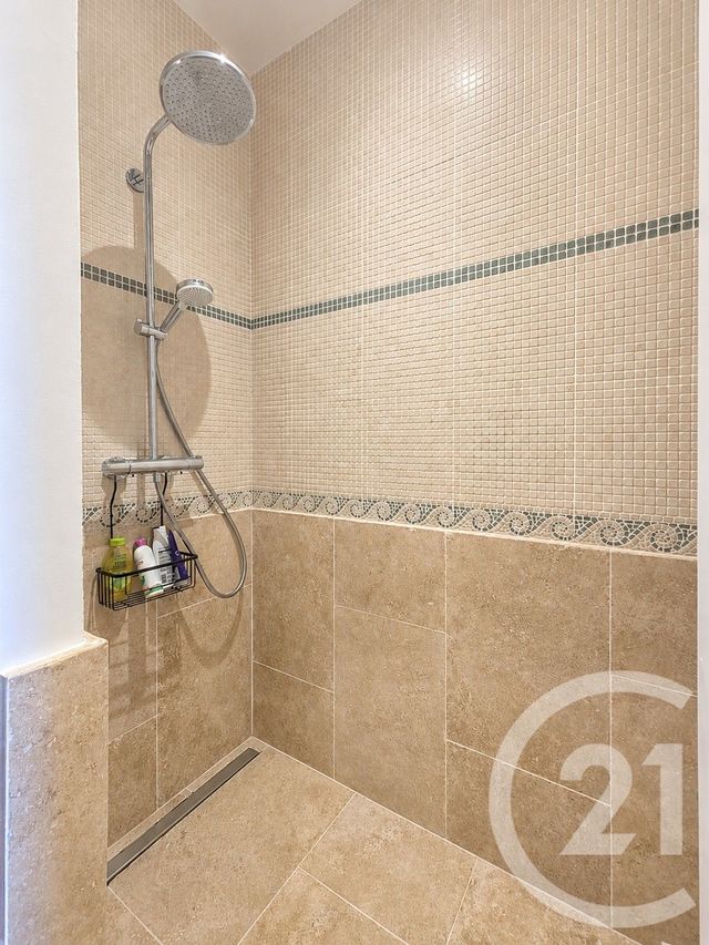 maison à vendre - 8 pièces - 190.0 m2 - FREJUS - 83 - PROVENCE-ALPES-COTE-D-AZUR - Century 21 Sud Habitat