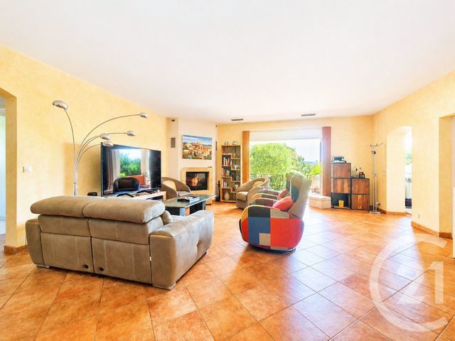 maison à vendre - 8 pièces - 190.0 m2 - FREJUS - 83 - PROVENCE-ALPES-COTE-D-AZUR - Century 21 Sud Habitat