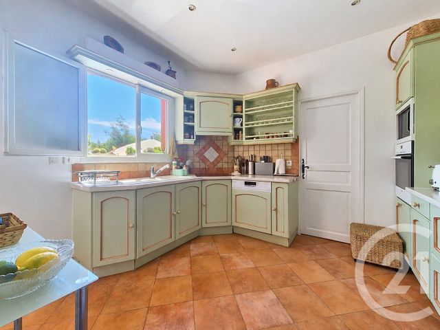 maison à vendre - 8 pièces - 190.0 m2 - FREJUS - 83 - PROVENCE-ALPES-COTE-D-AZUR - Century 21 Sud Habitat