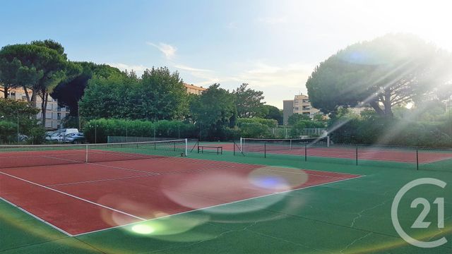 Appartement Studio à vendre - 1 pièce - 21.44 m2 - FREJUS - 83 - PROVENCE-ALPES-COTE-D-AZUR - Century 21 Sud Habitat