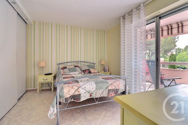 Appartement F2 à vendre - 2 pièces - 39.74 m2 - FREJUS - 83 - PROVENCE-ALPES-COTE-D-AZUR - Century 21 Sud Habitat