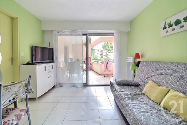 Appartement F2 à vendre - 2 pièces - 39.74 m2 - FREJUS - 83 - PROVENCE-ALPES-COTE-D-AZUR - Century 21 Sud Habitat