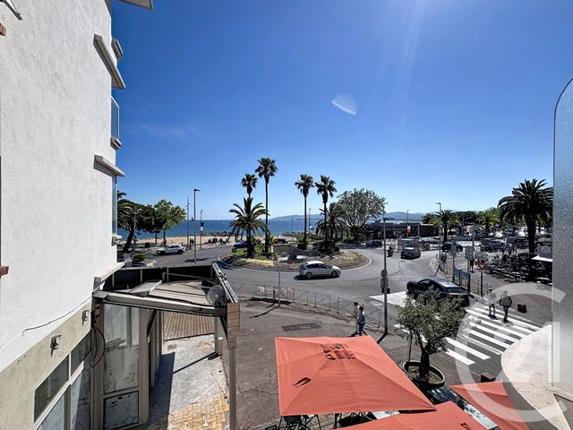 Appartement T2 à vendre - 2 pièces - 44.35 m2 - FREJUS - 83 - PROVENCE-ALPES-COTE-D-AZUR - Century 21 Sud Habitat
