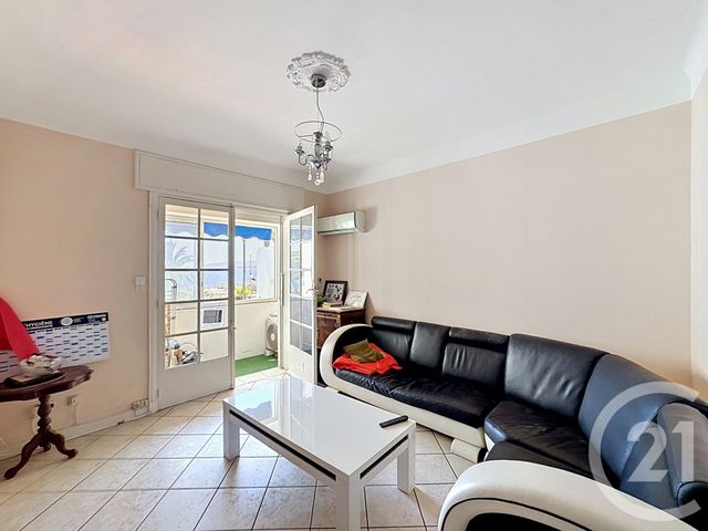 Appartement T2 à vendre - 2 pièces - 44.35 m2 - FREJUS - 83 - PROVENCE-ALPES-COTE-D-AZUR - Century 21 Sud Habitat