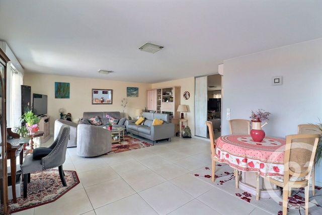 Appartement T3 à vendre - 3 pièces - 92.31 m2 - FREJUS - 83 - PROVENCE-ALPES-COTE-D-AZUR - Century 21 Sud Habitat