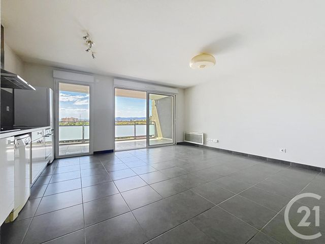 Appartement F3 à vendre - 3 pièces - 74.9 m2 - ST RAPHAEL - 83 - PROVENCE-ALPES-COTE-D-AZUR - Century 21 Sud Habitat