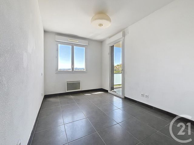 Appartement F3 à vendre - 3 pièces - 74.9 m2 - ST RAPHAEL - 83 - PROVENCE-ALPES-COTE-D-AZUR - Century 21 Sud Habitat