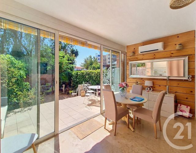 Appartement F2 à vendre - 2 pièces - 44.38 m2 - FREJUS - 83 - PROVENCE-ALPES-COTE-D-AZUR - Century 21 Sud Habitat