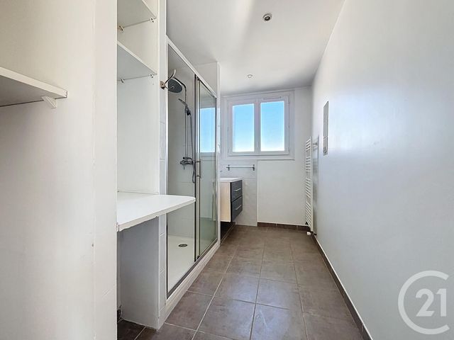 Appartement F3 à vendre - 3 pièces - 67.1 m2 - ST RAPHAEL - 83 - PROVENCE-ALPES-COTE-D-AZUR - Century 21 Sud Habitat