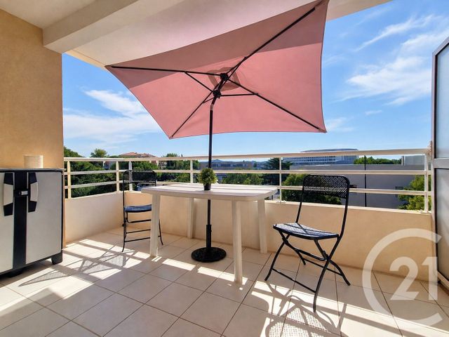 Appartement T2 à vendre - 2 pièces - 36.39 m2 - FREJUS - 83 - PROVENCE-ALPES-COTE-D-AZUR - Century 21 Sud Habitat