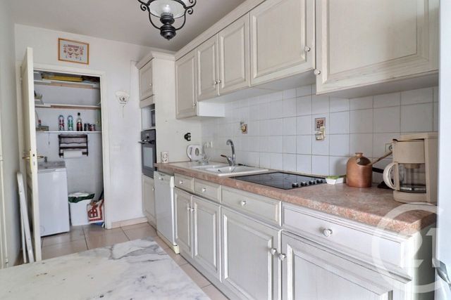 Appartement F3 à vendre - 3 pièces - 77.62 m2 - FREJUS - 83 - PROVENCE-ALPES-COTE-D-AZUR - Century 21 Sud Habitat
