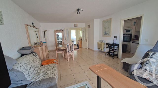 Appartement F3 à vendre - 3 pièces - 77.62 m2 - FREJUS - 83 - PROVENCE-ALPES-COTE-D-AZUR - Century 21 Sud Habitat