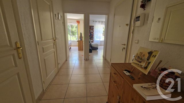 Appartement F3 à vendre - 3 pièces - 77.62 m2 - FREJUS - 83 - PROVENCE-ALPES-COTE-D-AZUR - Century 21 Sud Habitat