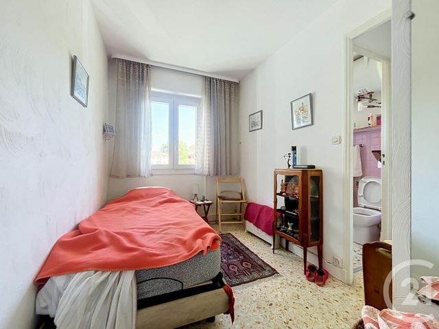Appartement T2 à vendre - 2 pièces - 28.0 m2 - FREJUS - 83 - PROVENCE-ALPES-COTE-D-AZUR - Century 21 Sud Habitat