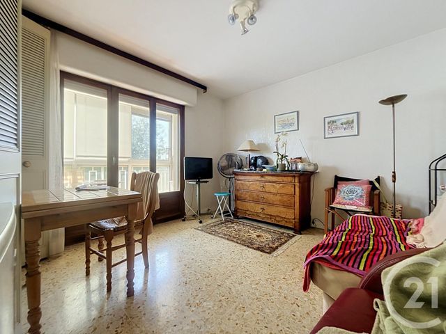 Appartement T2 à vendre - 2 pièces - 28.0 m2 - FREJUS - 83 - PROVENCE-ALPES-COTE-D-AZUR - Century 21 Sud Habitat